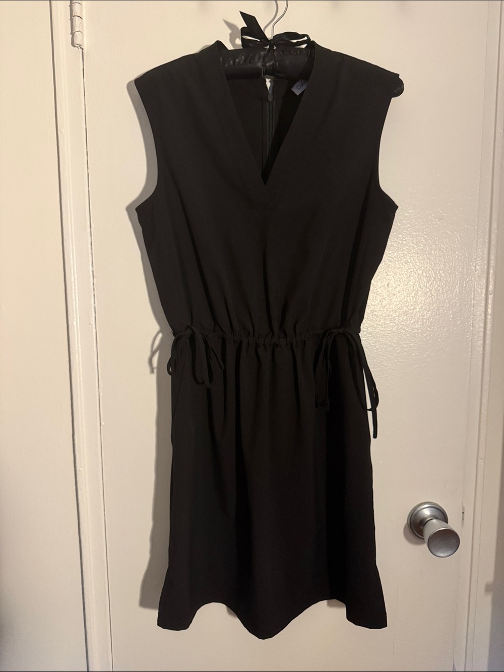 Sleeveless Black V-Neck Drawstring Waist Dress